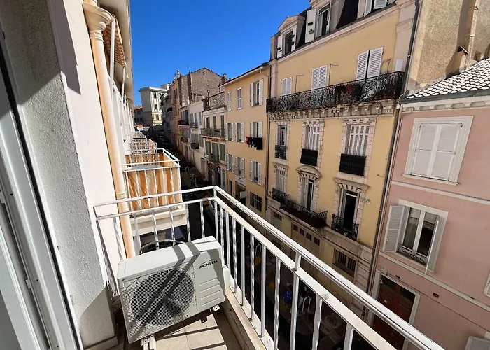 C067-beau A 100 M Des Plages Et Proche Palais *